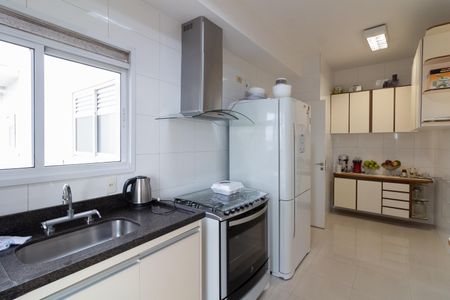 Apartamento à venda com 275m², 3 quartos e 3 vagas Apartamento à venda com 275m², 3 quartos e 3 vagasCozinha