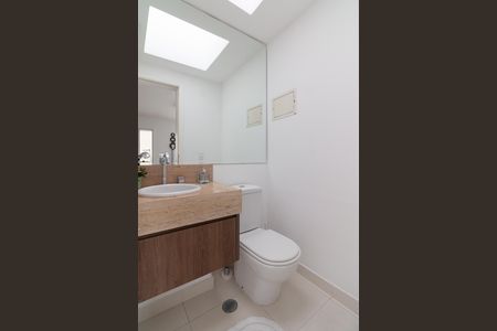 Apartamento à venda com 275m², 3 quartos e 3 vagas Apartamento à venda com 275m², 3 quartos e 3 vagasLavabo 2