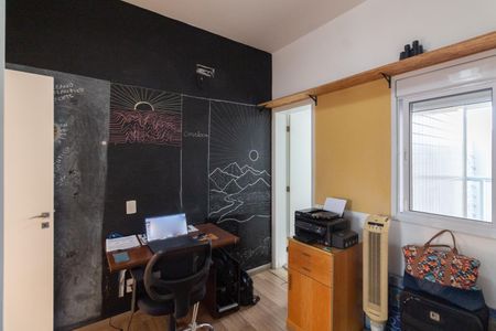 Apartamento à venda com 275m², 3 quartos e 3 vagas Apartamento à venda com 275m², 3 quartos e 3 vagasQuarto 1 - Suíte