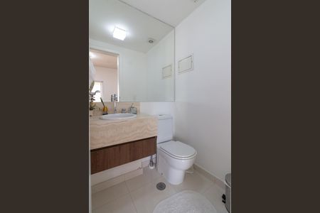 Apartamento à venda com 275m², 3 quartos e 3 vagas Apartamento à venda com 275m², 3 quartos e 3 vagasLavabo 1