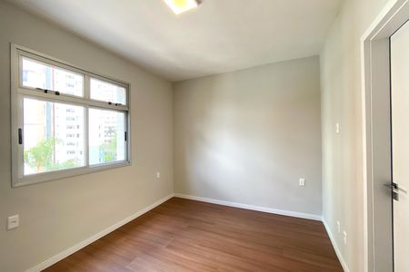 Apartamento à venda com 140m², 4 quartos e 1 vaga