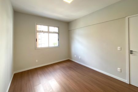Apartamento à venda com 140m², 4 quartos e 1 vaga