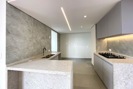 Apartamento à venda com 140m², 4 quartos e 1 vaga