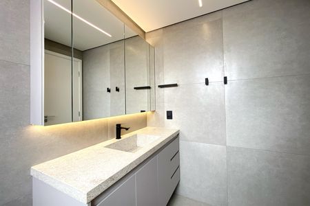 Apartamento à venda com 140m², 4 quartos e 1 vaga