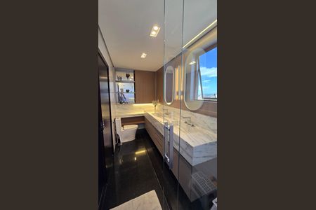 Apartamento à venda com 284m², 4 quartos e 5 vagas Apartamento à venda com 284m², 4 quartos e 5 vagasBanheiro