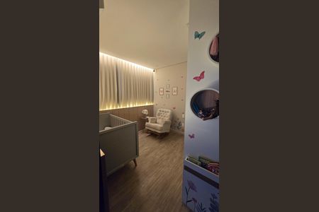 Apartamento à venda com 284m², 4 quartos e 5 vagas Apartamento à venda com 284m², 4 quartos e 5 vagasQuarto