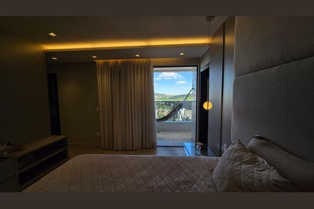 Apartamento à venda com 284m², 4 quartos e 5 vagas Apartamento à venda com 284m², 4 quartos e 5 vagasQuarto