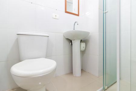 Banheiro de kitnet/studio para alugar com 1 quarto, 25m² em Jardim Paulista, São Paulo