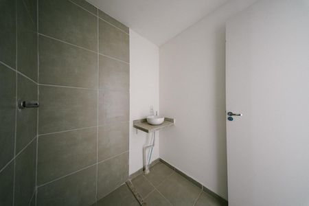 Apartamento para alugar com 42m², 2 quartos e sem vagaBanheiro