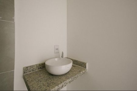 Apartamento para alugar com 42m², 2 quartos e sem vagaBanheiro
