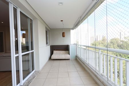 Apartamento para alugar com 128m², 3 quartos e 2 vagasVaranda