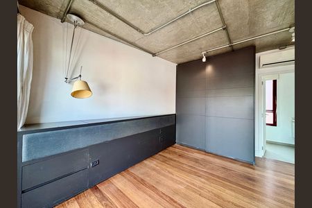 Apartamento à venda com 95m², 1 quarto e 2 vagas Apartamento à venda com 95m², 1 quarto e 2 vagasSuite