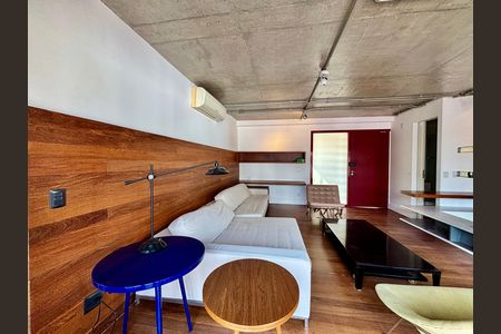 Apartamento à venda com 95m², 1 quarto e 2 vagas Apartamento à venda com 95m², 1 quarto e 2 vagasSala