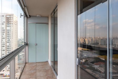 Apartamento para alugar com 39m², 1 quarto e 1 vagaVaranda