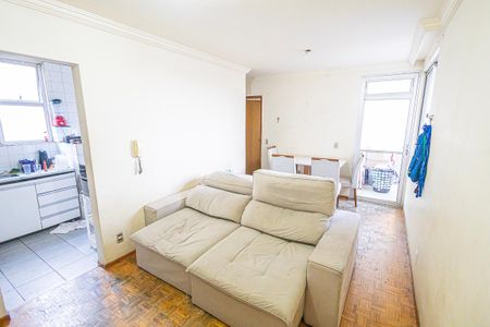 Sala de apartamento à venda com 2 quartos, 56m² em Itamarati, Belo Horizonte