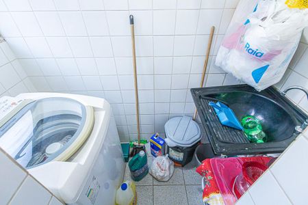 Apartamento à venda com 56m², 2 quartos e 1 vaga Apartamento à venda com 56m², 2 quartos e 1 vagaArea de serviço