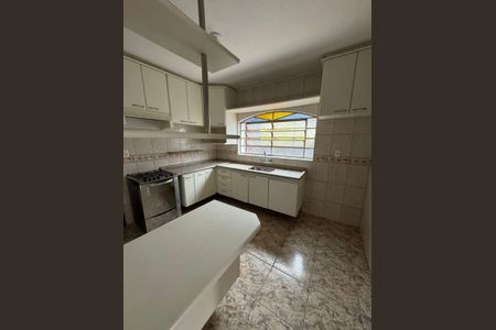 Cozinha de casa para alugar com 4 quartos, 150m² em Vila Santa Isabel, São Paulo