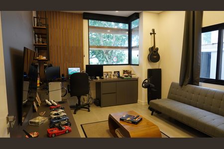 Casa de condomínio à venda com 407m², 4 quartos e 6 vagasEscritório