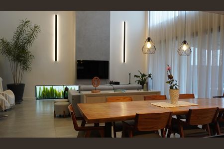 Casa de condomínio à venda com 407m², 4 quartos e 6 vagasSala Estar / Jantar