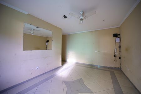 Sala de casa para alugar com 4 quartos, 250m² em Vila Paranagua, São Paulo