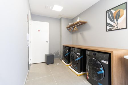 Studio para alugar com 18m², 1 quarto e sem vaga Studio para alugar com 18m², 1 quarto e sem vagaLavanderia