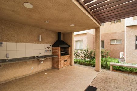 Apartamento para alugar com 38m², 2 quartos e sem vagaÁrea comum - Churrasqueira