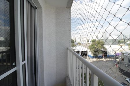 Apartamento para alugar com 38m², 2 quartos e sem vagaSacada