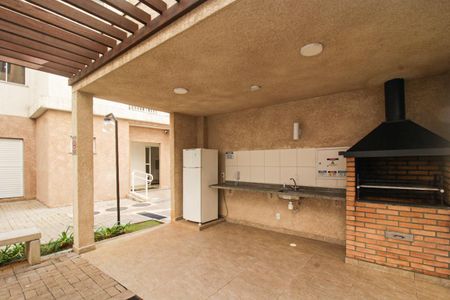 Apartamento para alugar com 38m², 2 quartos e sem vagaÁrea comum - Churrasqueira