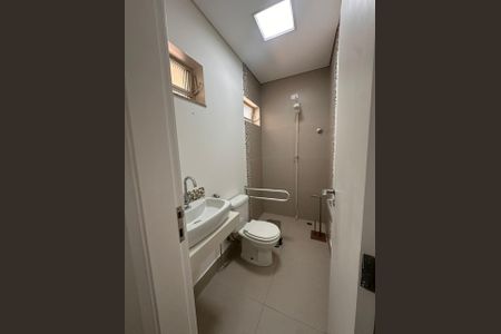 Banheiro de casa à venda com 3 quartos, 177m² em Jardim Nova Petropolis, São Bernardo do Campo