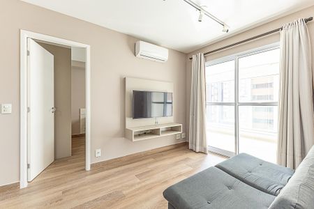 Sala de apartamento à venda com 1 quarto, 48m² em Indianópolis, São Paulo
