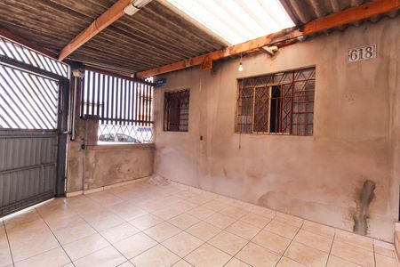Casa à venda com 136m², 2 quartos e 3 vagas Casa à venda com 136m², 2 quartos e 3 vagasGaragem