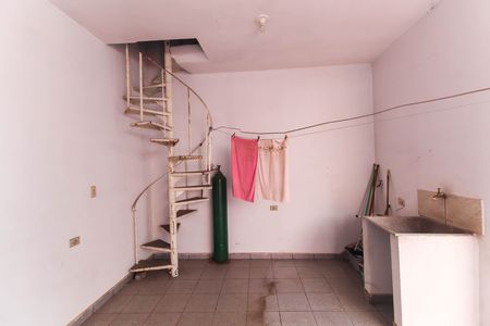 Casa à venda com 136m², 2 quartos e 3 vagas Casa à venda com 136m², 2 quartos e 3 vagasÁrea de Serviço