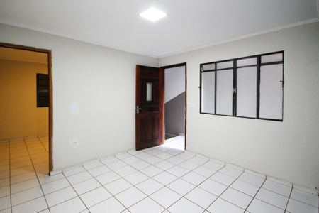 Sala de casa para alugar com 3 quartos, 90m² em Parque Jandaia, Carapicuíba