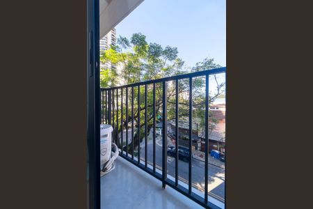 Apartamento para alugar com 28m², 0 quarto e sem vaga Apartamento para alugar com 28m², 0 quarto e sem vagaStudio - Varanda