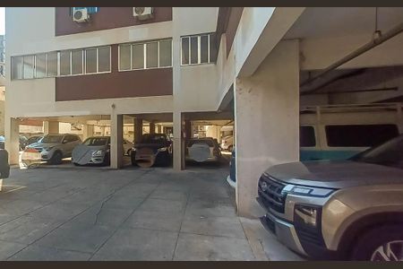 Apartamento à venda com 95m², 3 quartos e 1 vaga Apartamento à venda com 95m², 3 quartos e 1 vagaGaragem