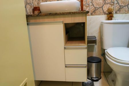Apartamento à venda com 95m², 3 quartos e 1 vaga Apartamento à venda com 95m², 3 quartos e 1 vagaBanheiro Social