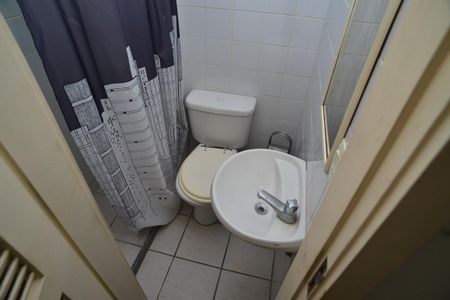 Apartamento para alugar com 110m², 3 quartos e 3 vagas Apartamento para alugar com 110m², 3 quartos e 3 vagasBanheiro de Serviço