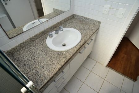 Apartamento para alugar com 110m², 3 quartos e 3 vagas Apartamento para alugar com 110m², 3 quartos e 3 vagasBanheiro Suíte