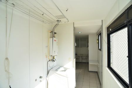 Apartamento para alugar com 110m², 3 quartos e 3 vagas Apartamento para alugar com 110m², 3 quartos e 3 vagasÁrea de Serviço