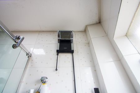 Banheiro  de apartamento à venda com 2 quartos, 100m² em Vila Valparaíso, Santo André