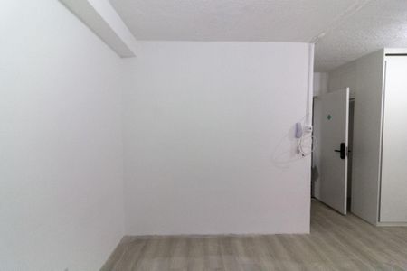 Studio para alugar com 25m², 1 quarto e sem vaga Studio para alugar com 25m², 1 quarto e sem vagaSala e Quarto