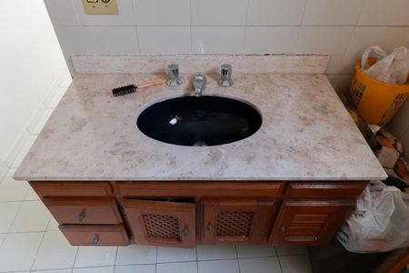 Casa para alugar com 135m², 3 quartos e 2 vagas Casa para alugar com 135m², 3 quartos e 2 vagasBanheiro social