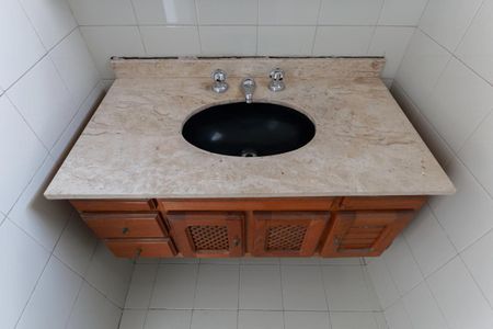 Casa para alugar com 135m², 3 quartos e 2 vagas Casa para alugar com 135m², 3 quartos e 2 vagasBanheiro da suíte