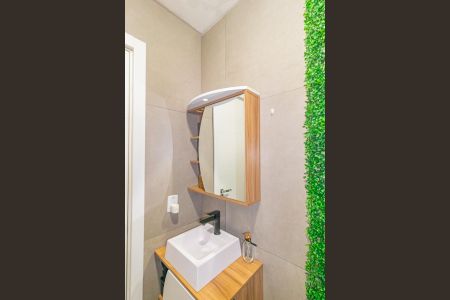 Casa de condomínio à venda com 45m², 2 quartos e 1 vaga Casa de condomínio à venda com 45m², 2 quartos e 1 vagaBanheiro