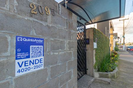 Casa de condomínio à venda com 45m², 2 quartos e 1 vaga Casa de condomínio à venda com 45m², 2 quartos e 1 vagaPlaca