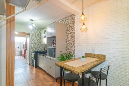 Casa de condomínio à venda com 45m², 2 quartos e 1 vaga Casa de condomínio à venda com 45m², 2 quartos e 1 vagaSala