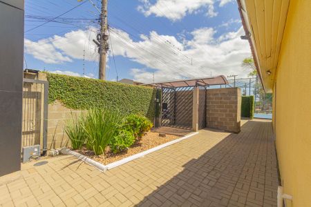 Casa de condomínio à venda com 45m², 2 quartos e 1 vaga Casa de condomínio à venda com 45m², 2 quartos e 1 vagaEntrada