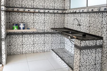 Casa de condomínio para alugar com 60m², 2 quartos e 2 vagas Casa de condomínio para alugar com 60m², 2 quartos e 2 vagasCozinha