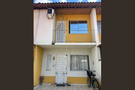 Casa de condomínio para alugar com 60m², 2 quartos e 2 vagas Casa de condomínio para alugar com 60m², 2 quartos e 2 vagasVaranda