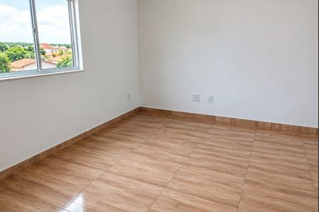 Casa de condomínio para alugar com 60m², 2 quartos e 2 vagas Casa de condomínio para alugar com 60m², 2 quartos e 2 vagasQuarto